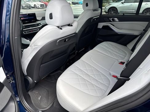 Used 2024 BMW X5 sDrive40i w/ Executive Package RWD image 5