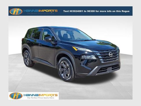 Used 2025 Nissan Rogue SV FWD image 1