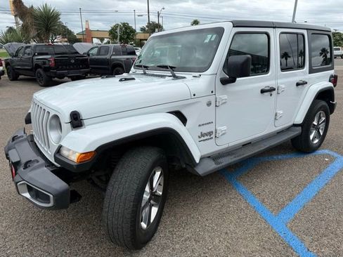 Used 2021 Jeep Wrangler Unlimited Sahara AWD/4WD image 3