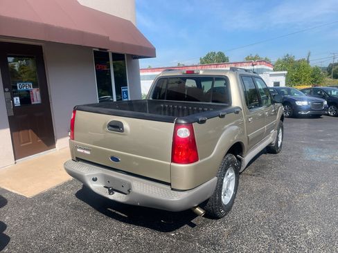 Used 2002 Ford Explorer Sport Trac 4x4 image 6