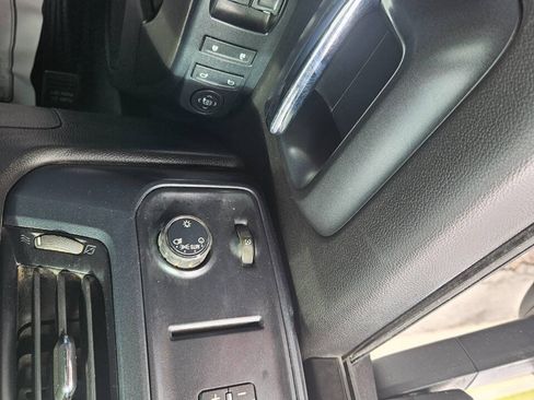 Used 2018 Chevrolet Silverado 3500 W/T w/ WT Convenience Package AWD/4WD image 17