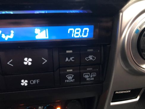 Used 2023 Toyota 4Runner Limited image 16