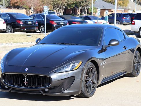 Used 2017 Maserati GranTurismo Sport image 4