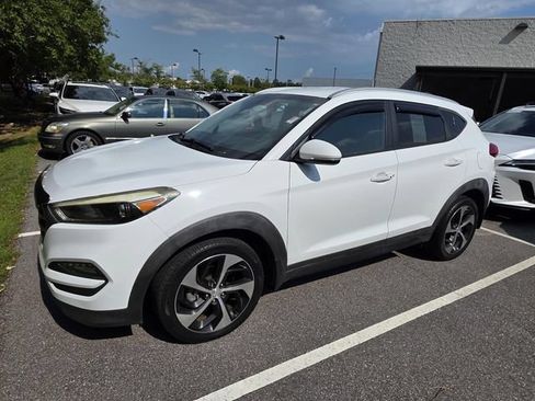 Used 2016 Hyundai Tucson Sport FWD image 14