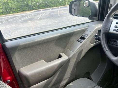 Used 2019 Nissan Frontier SV RWD image 22