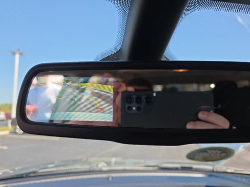 Used 2019 Dodge Journey SE w/ Connectivity Group FWD image 29