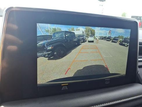 Used 2023 Chevrolet Suburban Premier AWD/4WD image 13