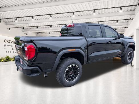 New 2026 GMC Canyon AT4 w/ Technology Plus Package AWD/4WD image 11