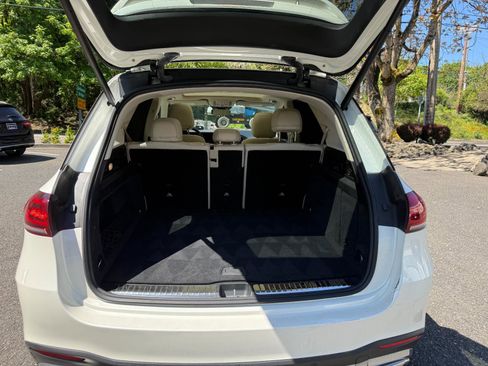 Used 2022 Mercedes-Benz GLE 450 4MATIC image 11