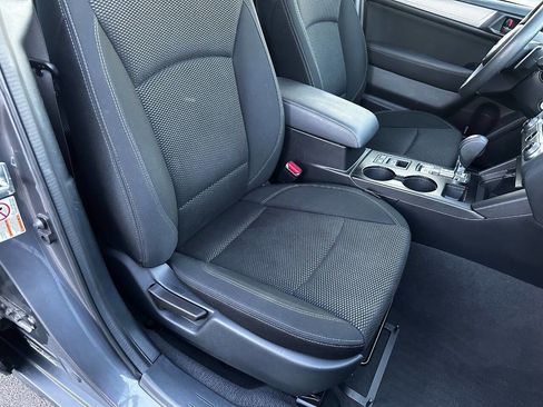 Used 2019 Subaru Outback 2.5i image 21