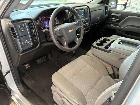 Used 2019 Chevrolet Silverado 3500 W/T w/ WT Convenience Package image 10