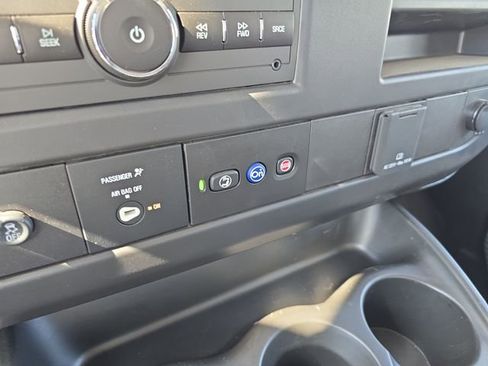 New 2025 GMC Savana 3500 Extended w/ Power Convenience Package image 19