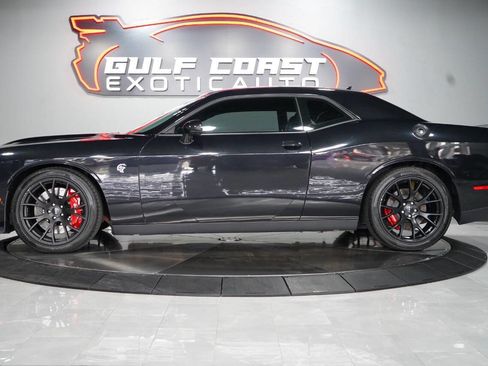 Used 2015 Dodge Challenger SRT Hellcat image 6