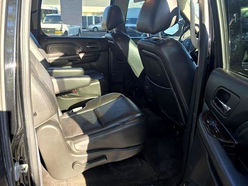 Used 2013 GMC Yukon XL Denali image 14