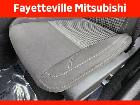 Used 2023 Dodge Charger SXT image 8