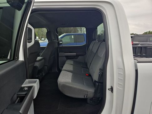 Used 2025 Ford F250 XLT w/ Snow Plow Prep Package AWD/4WD image 4