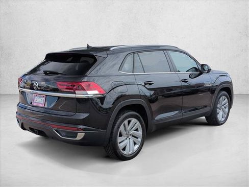 Used 2022 Volkswagen Atlas Cross Sport SE FWD image 5
