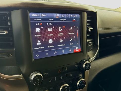 Used 2022 RAM 2500 Laramie AWD/4WD image 38