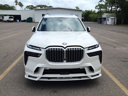 Used 2024 BMW ALPINA XB7 image 2