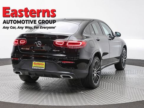 Used 2023 Mercedes-Benz GLC 300 4MATIC Coupe image 5