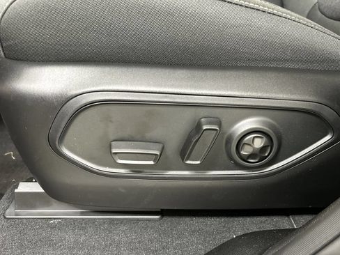 New 2026 Jeep Grand Cherokee Laredo X AWD/4WD image 12