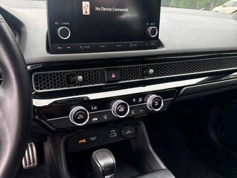 Used 2022 Honda Civic Sport image 16