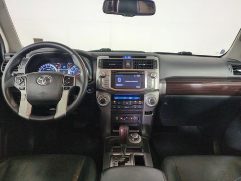 Used 2016 Toyota 4Runner SR5 AWD/4WD image 12