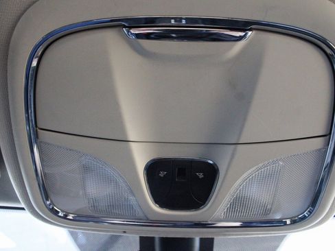 Used 2014 Jeep Cherokee Latitude image 32