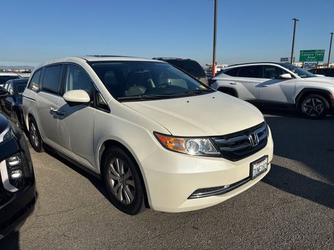 Used 2016 Honda Odyssey EX-L image 3