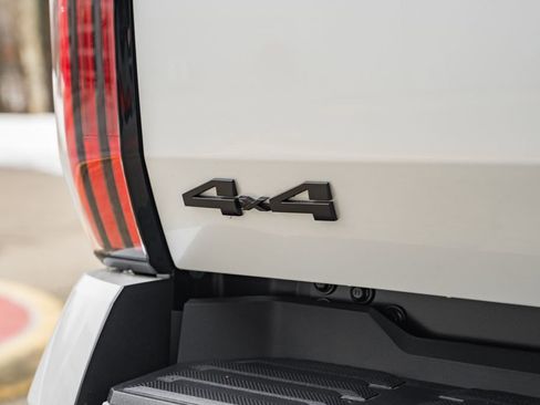 New 2026 Toyota Tundra Platinum image 8