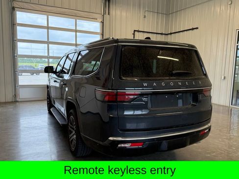 Used 2024 Jeep Wagoneer L 4WD w/ Premium Group I image 7