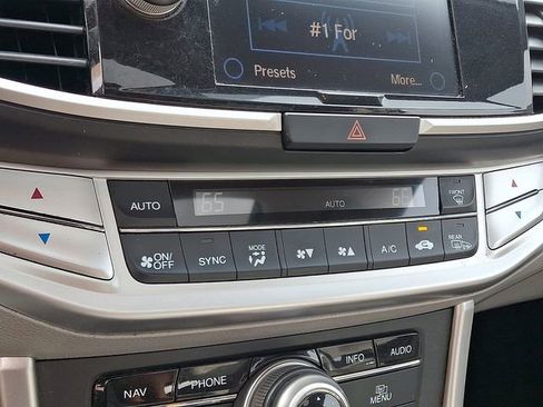 Used 2014 Honda Accord EX-L image 17