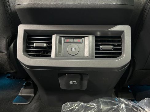 New 2027 Ford F250 Lariat w/ Black Appearance Package AWD/4WD image 32