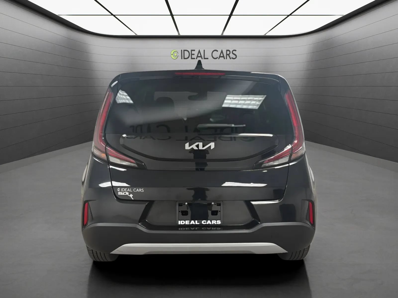 Used 2023 Kia Soul LX w/ LX Technology Package FWD image 7