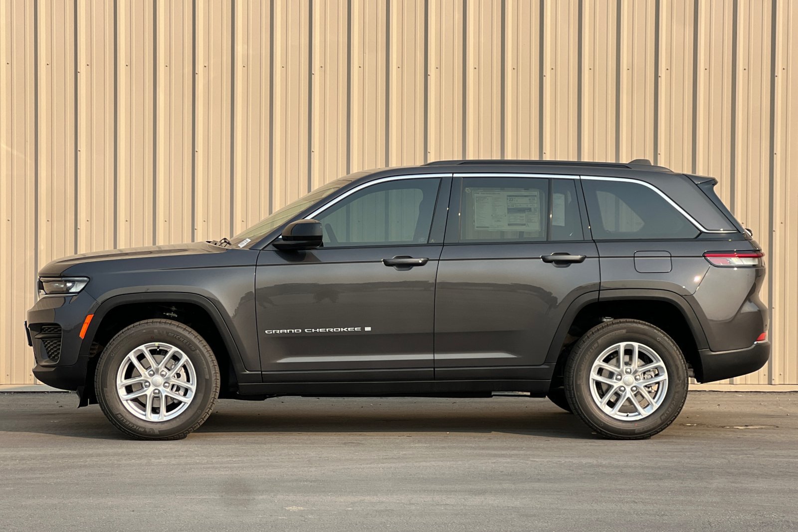 New 2026 Jeep Grand Cherokee Laredo X AWD/4WD image 13