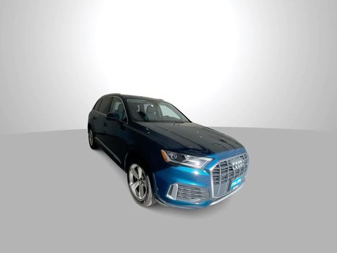 Used 2021 Audi Q7 2.0T Premium Plus w/ Premium Plus Package AWD/4WD image 2