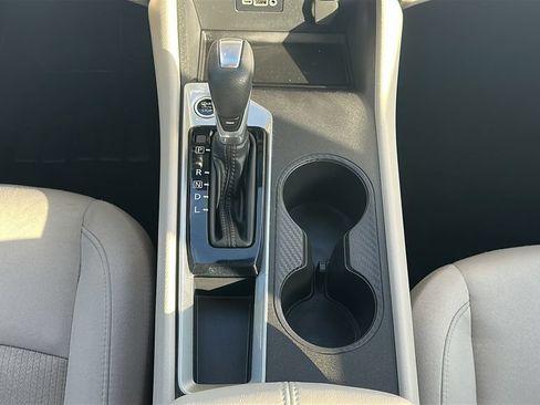 Used 2025 Nissan Altima 2.5 SV FWD image 27