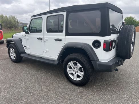 Used 2021 Jeep Wrangler Unlimited Sport AWD/4WD image 6