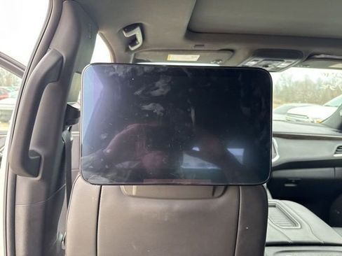 Used 2021 Chevrolet Tahoe LT w/ Luxury Package image 13