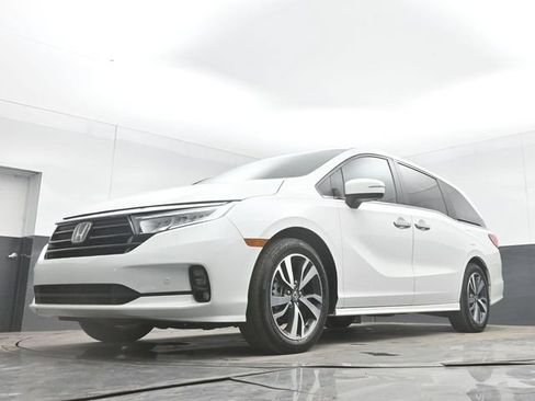 Used 2024 Honda Odyssey Touring image 47