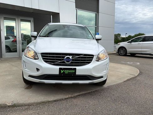 Used 2016 Volvo XC60 T5 Premier AWD/4WD image 2