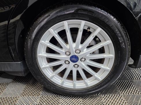 Used 2016 Ford C-MAX Energi SEL w/ Equipment Group 302A image 34