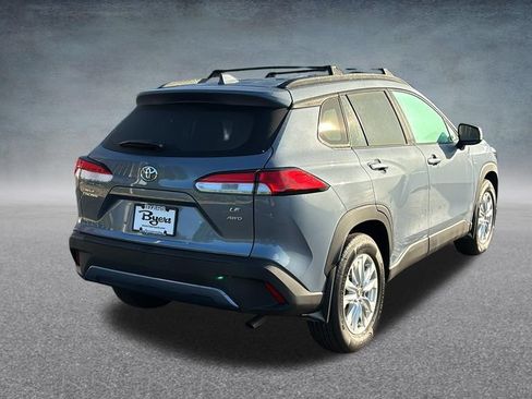 Used 2022 Toyota Corolla Cross LE AWD/4WD image 30