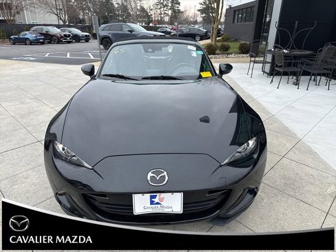 Used 2023 MAZDA MX-5 Miata Grand Touring w/ Weather Package image 9