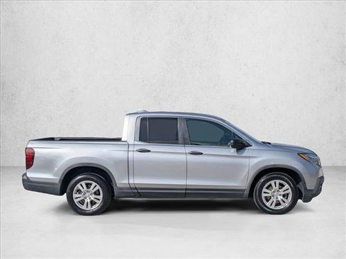 Used 2019 Honda Ridgeline RT image 4