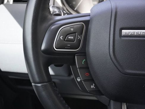 Used 2017 Land Rover Range Rover Evoque SE AWD/4WD image 12