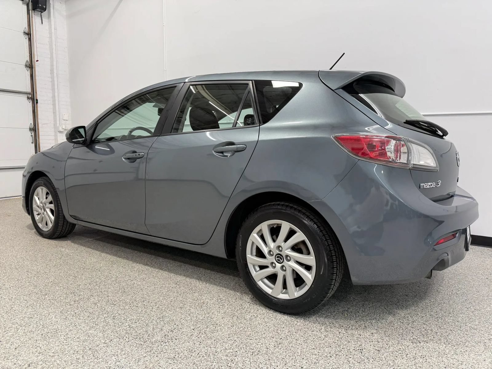 Used 2013 MAZDA MAZDA3 i Touring FWD image 4