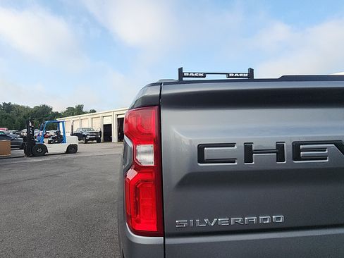 Used 2021 Chevrolet Silverado 1500 LT Trail Boss w/ Convenience Package II AWD/4WD image 10