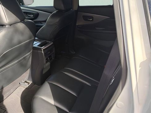 Used 2023 Nissan Murano SV w/ SV Midnight Edition Package image 7