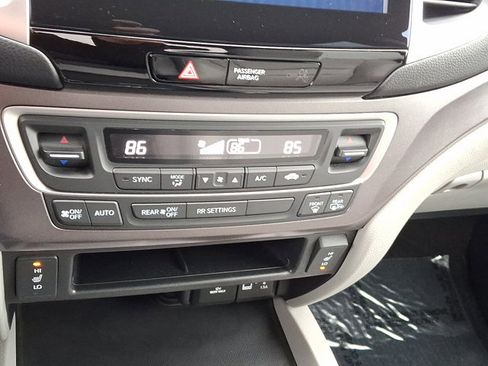 Used 2017 Honda Ridgeline RTL-T image 14
